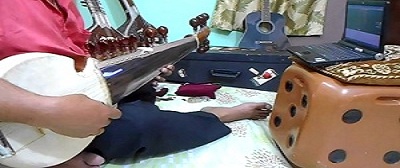 Sarod-techniques-how-to-play-Sarod-instructors-lessons-for-beginners